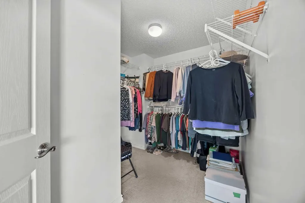 11178 Hidden Valley Drive NW Calgary AB T3A 6C7