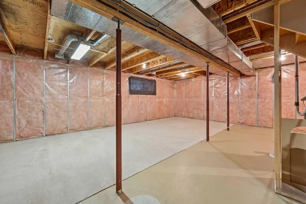 11178 Hidden Valley Drive NW Calgary AB T3A 6C7