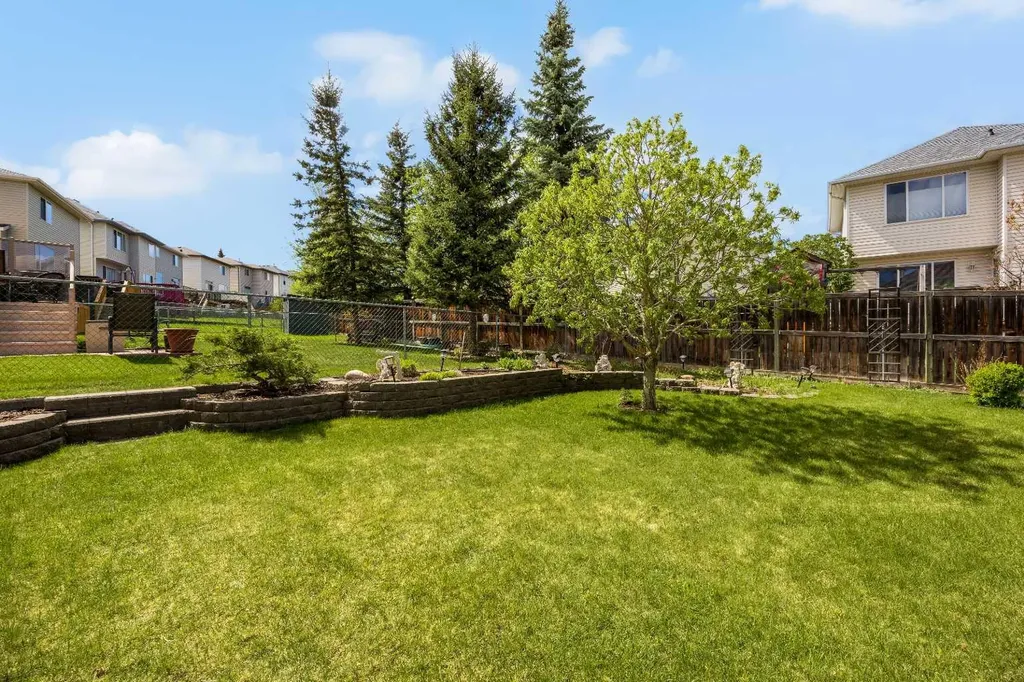 11178 Hidden Valley Drive NW Calgary AB T3A 6C7