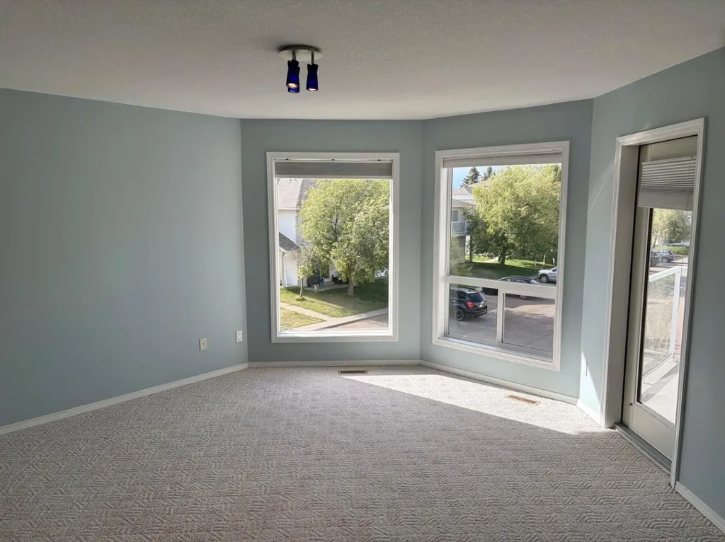 23 Chilcotin Lane W Lethbridge AB T1K 7S2