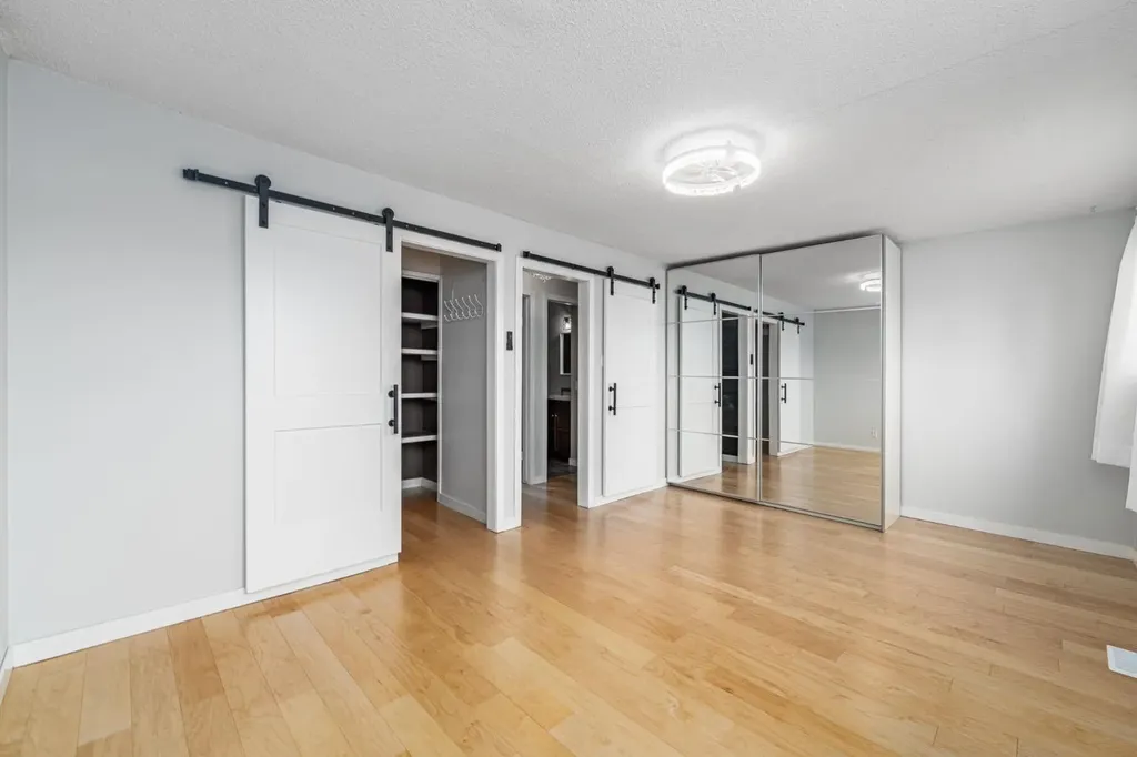 5207 5 Avenue SE Calgary AB T2A4X9