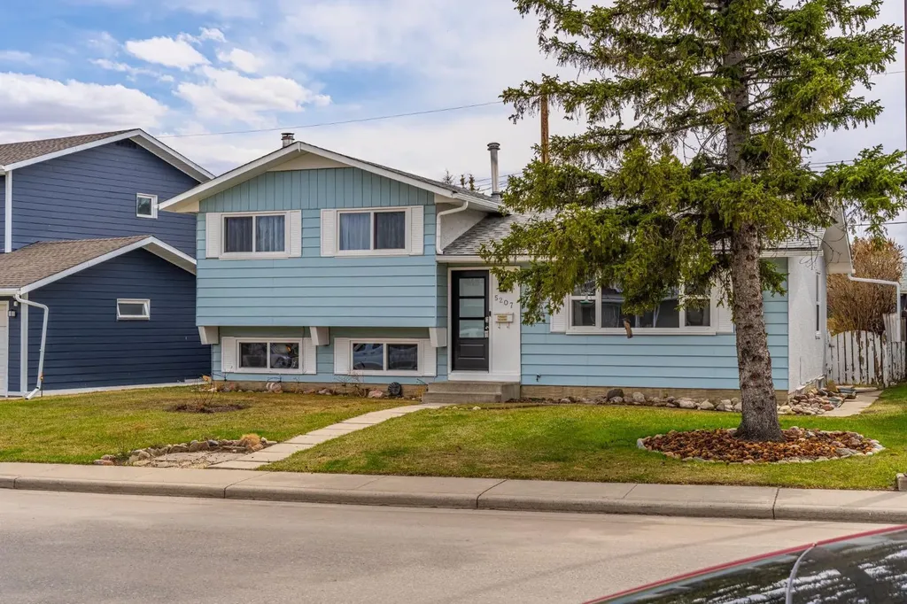 5207 5 Avenue SE Calgary AB T2A4X9