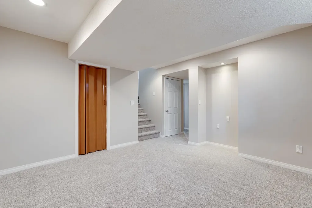 1813 Sagewood Link SW Airdrie AB T4B 3B3