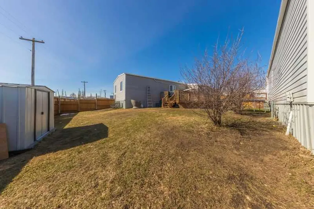 5308 57 Street Lloydminster AB T9V2A3