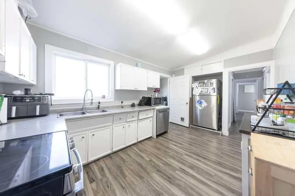 5308 57 Street Lloydminster AB T9V2A3