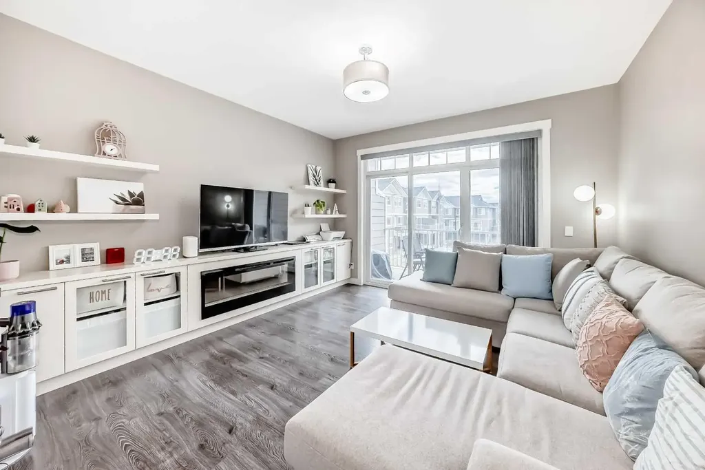 1651 Symons Valley Parkway NW Calgary AB T3P 0R9