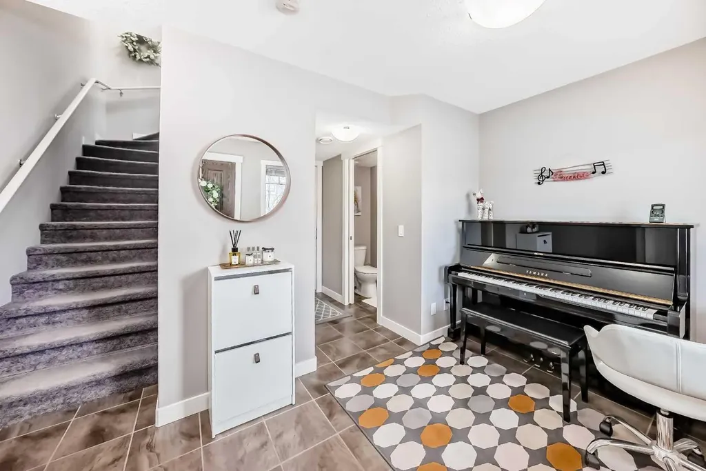 1651 Symons Valley Parkway NW Calgary AB T3P 0R9
