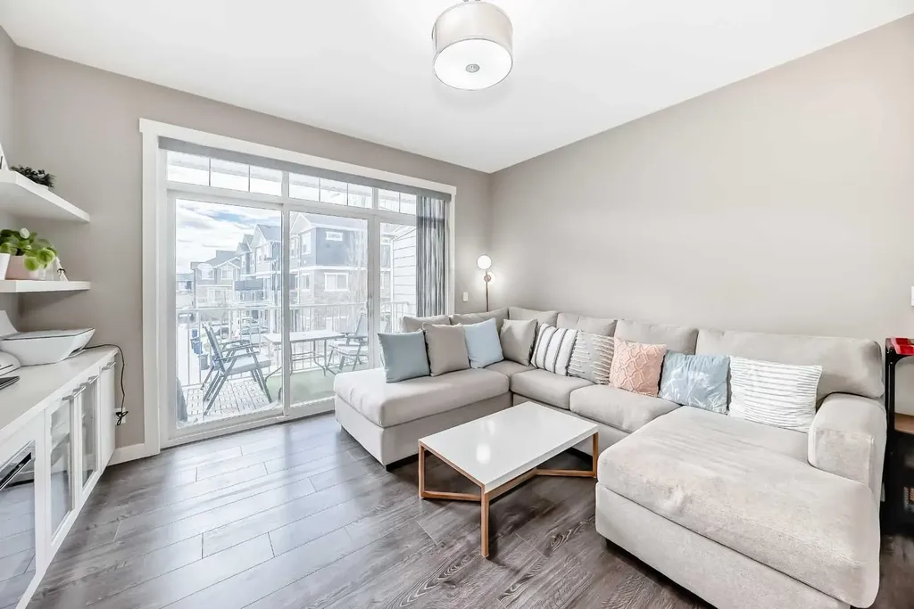 1651 Symons Valley Parkway NW Calgary AB T3P 0R9
