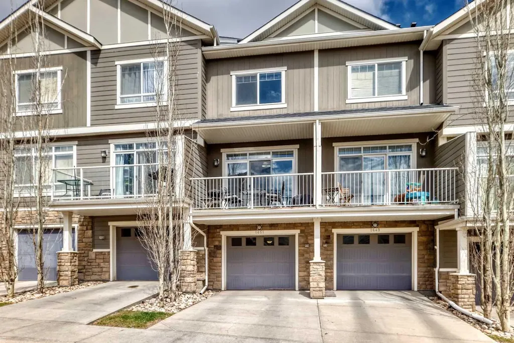1651 Symons Valley Parkway NW Calgary AB T3P 0R9