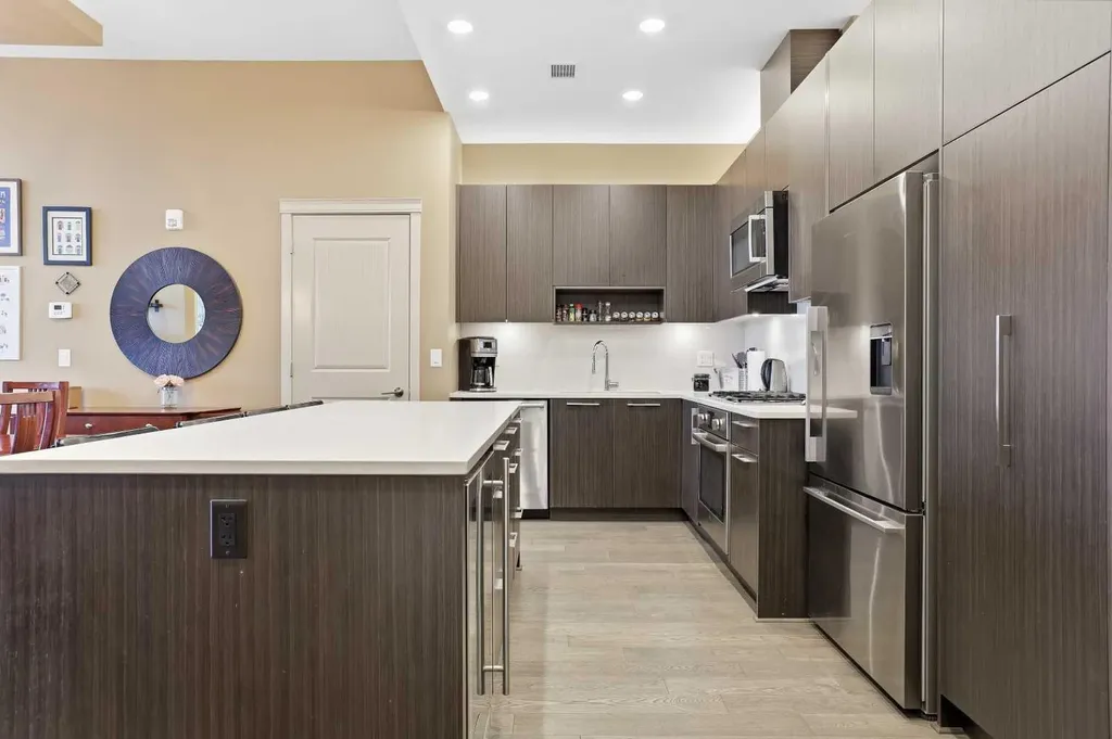 88 9 Street NE Calgary AB T2E 4E1
