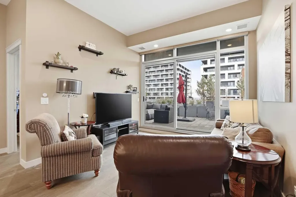 88 9 Street NE Calgary AB T2E 4E1