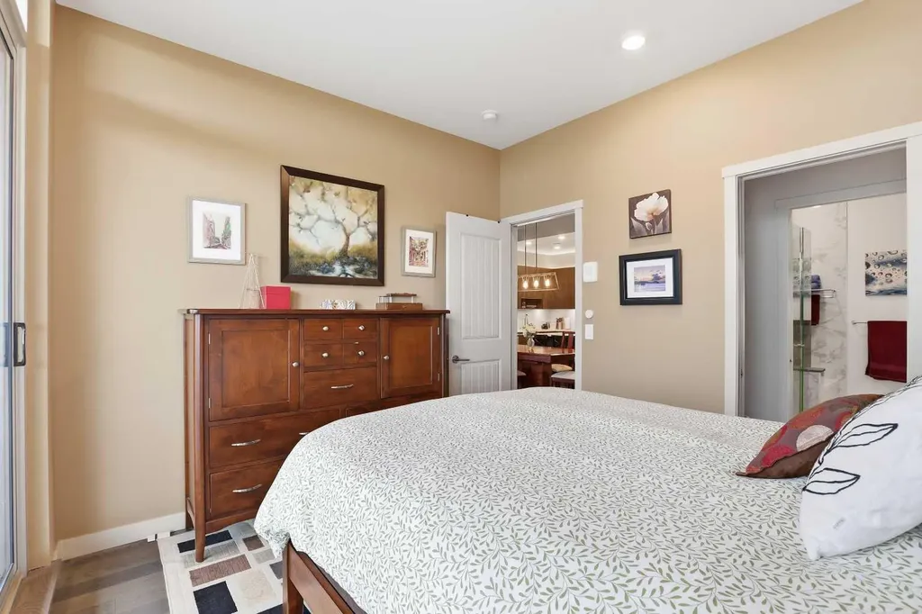 88 9 Street NE Calgary AB T2E 4E1