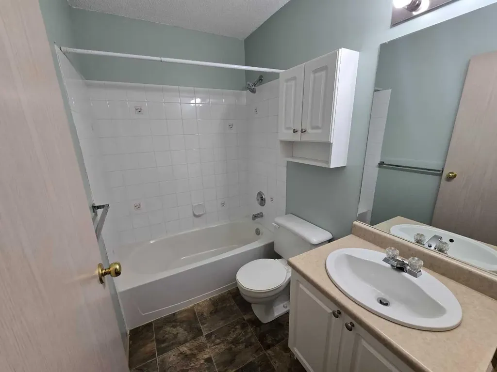 485 Red Crow Boulevard W Lethbridge AB T1K 7G6