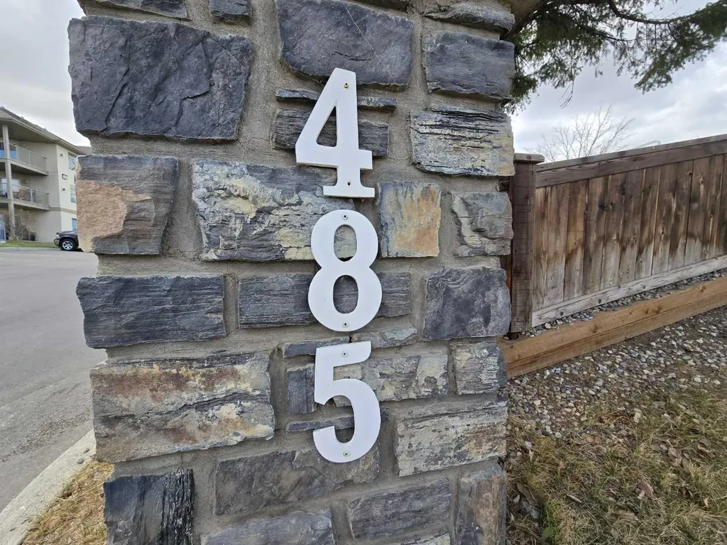 485 Red Crow Boulevard W Lethbridge AB T1K 7G6