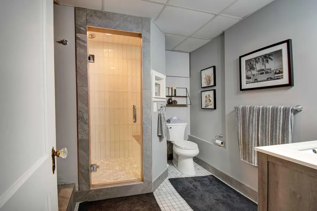 616 9 Avenue NE Calgary AB T2E 0W3