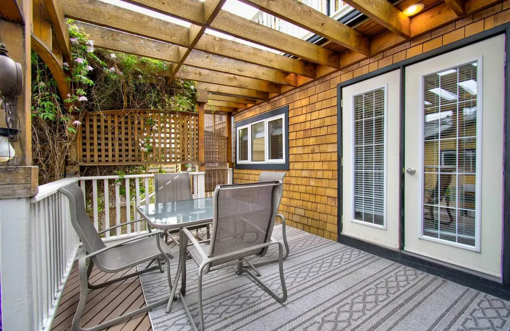 616 9 Avenue NE Calgary AB T2E 0W3