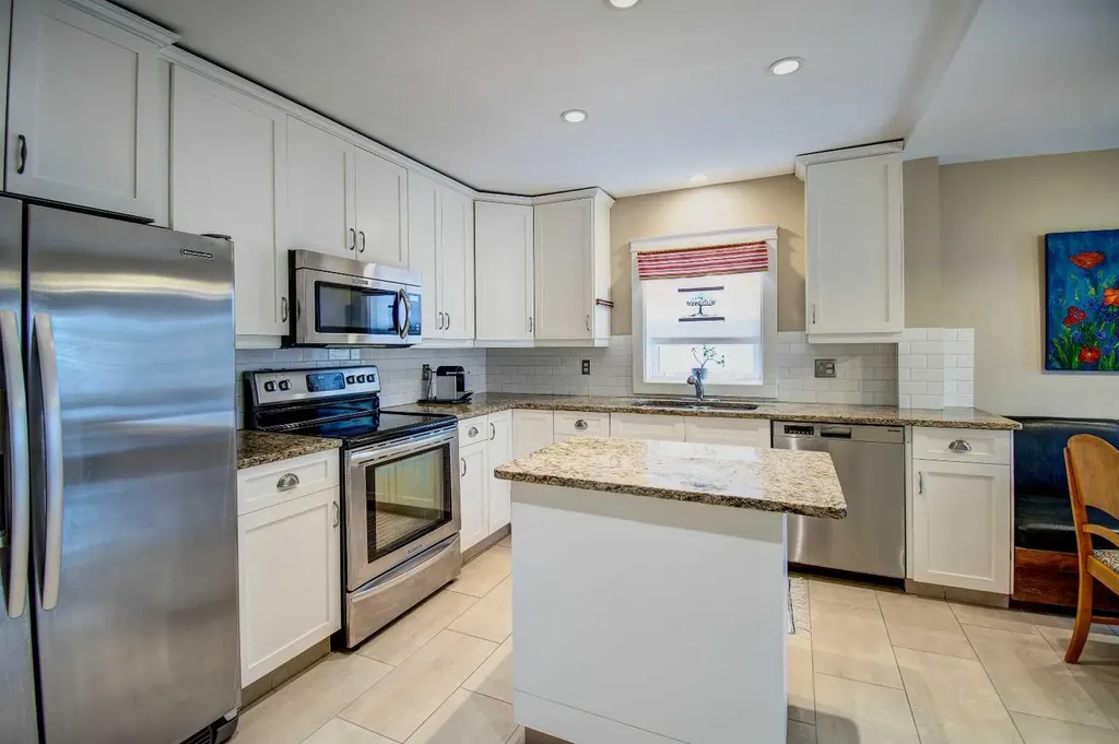 616 9 Avenue NE Calgary AB T2E 0W3