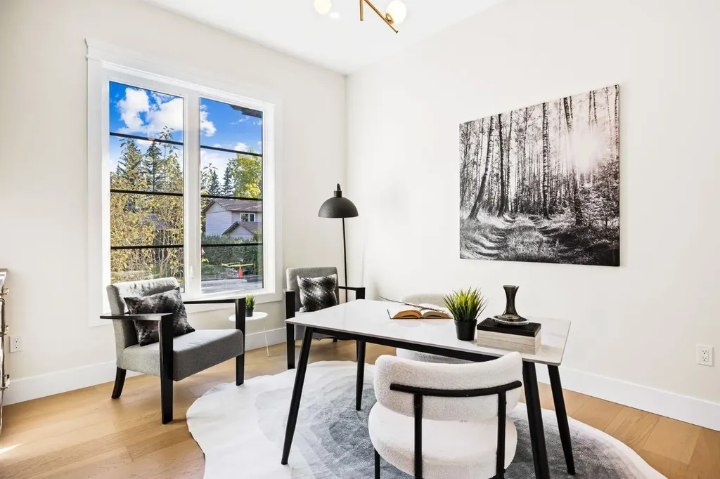 620 Varsity Estates Crescent NW Calgary AB T3B 3C3