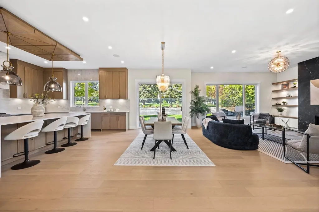 620 Varsity Estates Crescent NW Calgary AB T3B 3C3