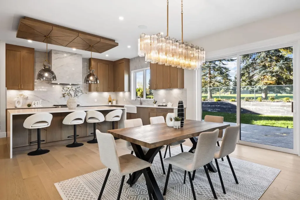 620 Varsity Estates Crescent NW Calgary AB T3B 3C3