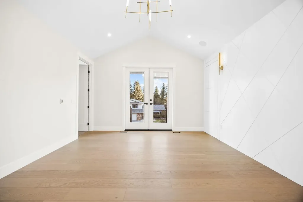 620 Varsity Estates Crescent NW Calgary AB T3B 3C3