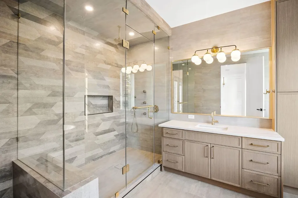 620 Varsity Estates Crescent NW Calgary AB T3B 3C3