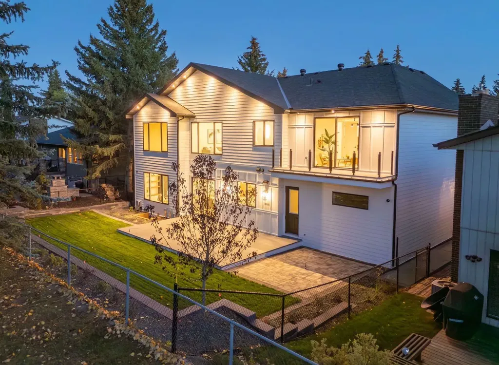 620 Varsity Estates Crescent NW Calgary AB T3B 3C3