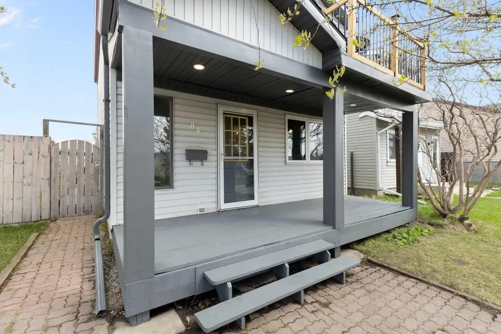 84 Abingdon Crescent NE Calgary AB T2A 6S3
