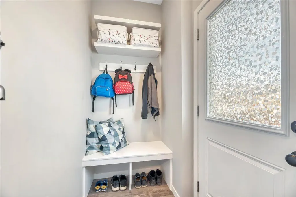 116 Lucas Street NW Calgary AB T3P 1R6