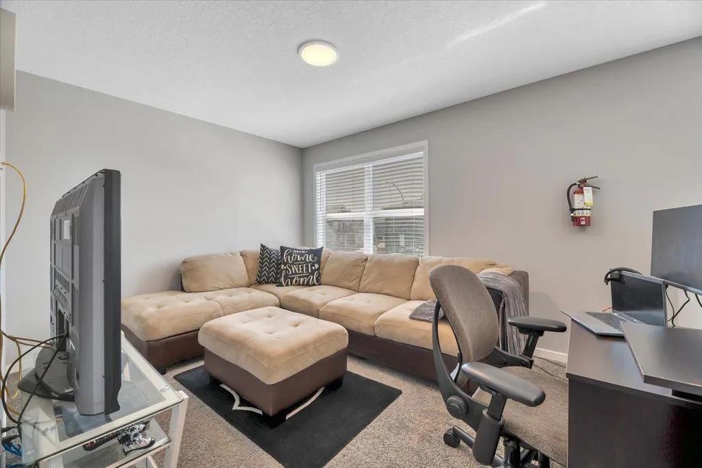 116 Lucas Street NW Calgary AB T3P 1R6