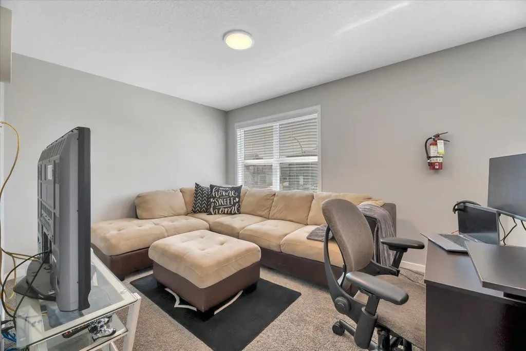 116 Lucas Street NW Calgary AB T3P 1R6