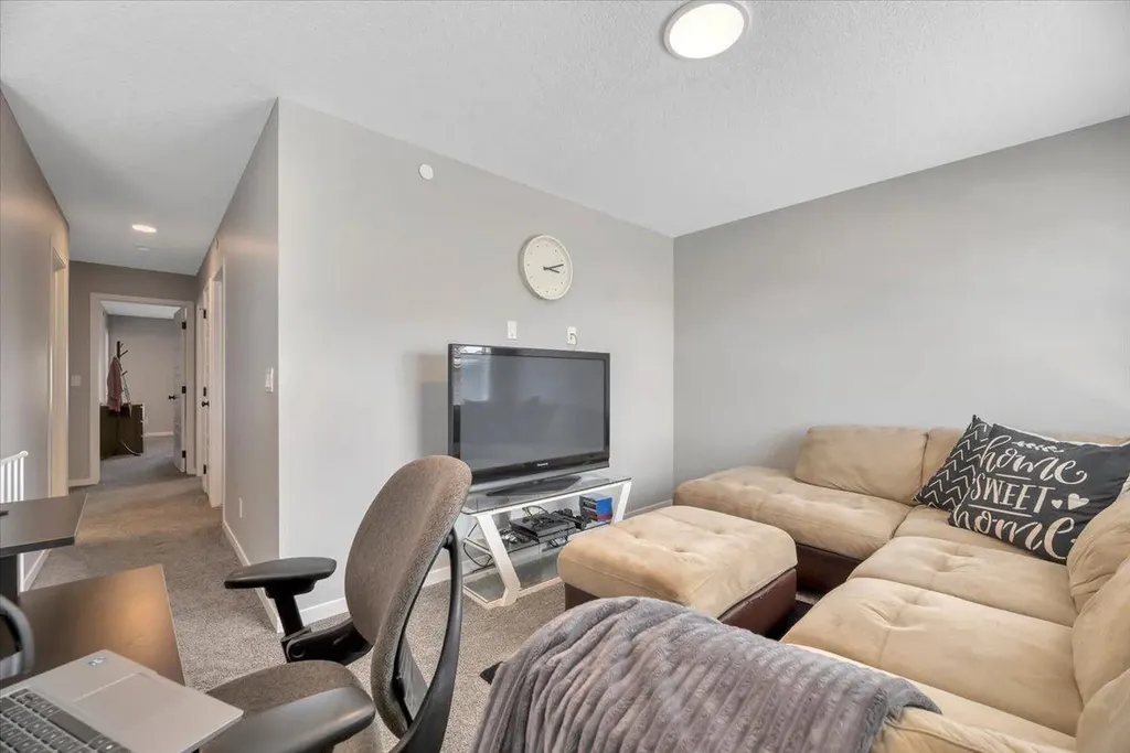 116 Lucas Street NW Calgary AB T3P 1R6