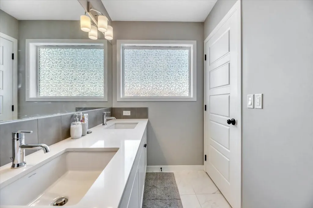 116 Lucas Street NW Calgary AB T3P 1R6