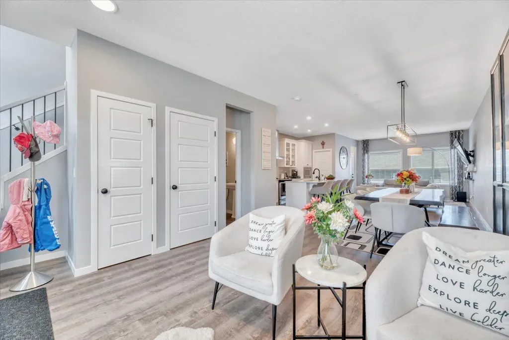 116 Lucas Street NW Calgary AB T3P 1R6