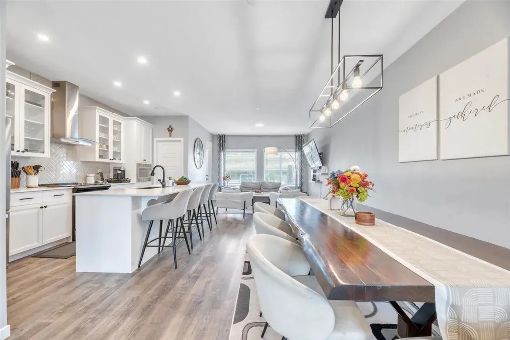 116 Lucas Street NW Calgary AB T3P 1R6