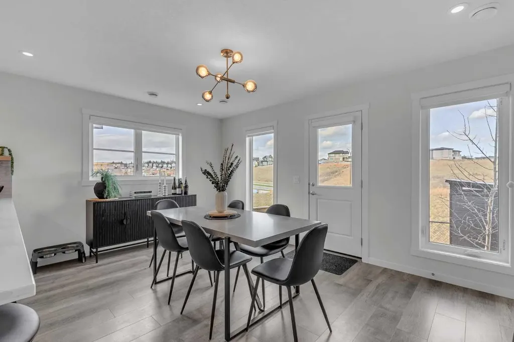 260 Rowley Way NW Calgary AB T3L 0H5