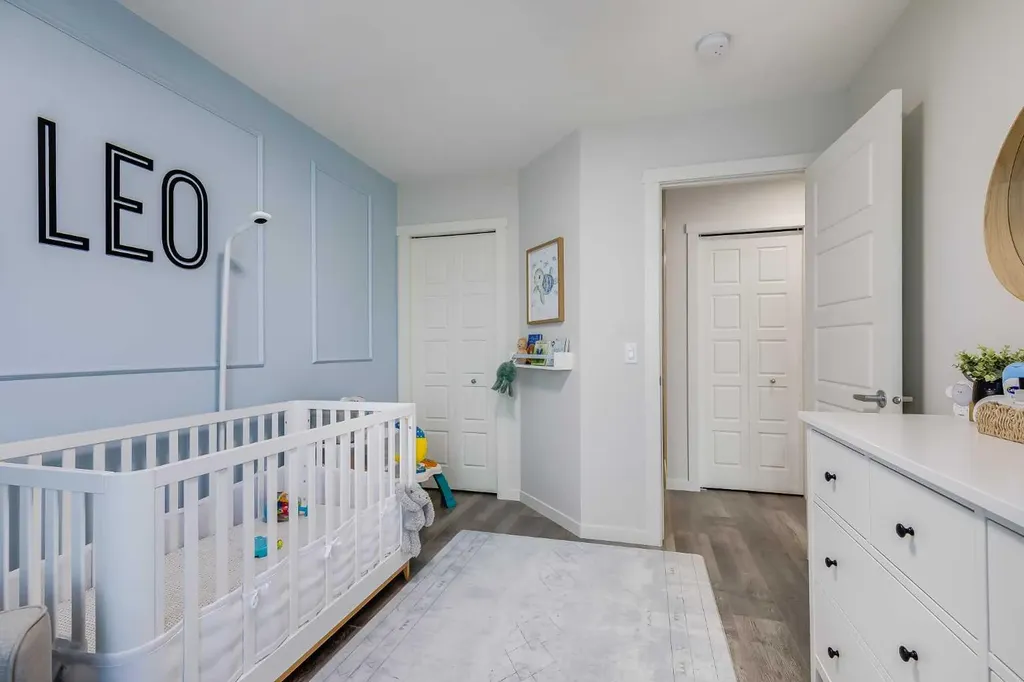 260 Rowley Way NW Calgary AB T3L 0H5