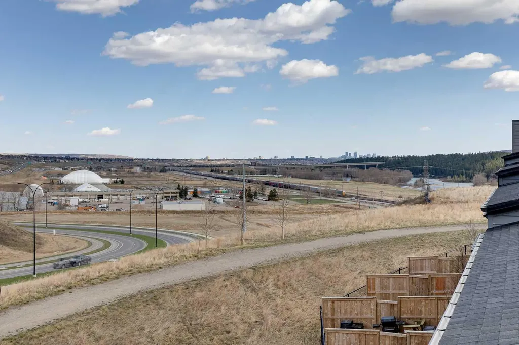 260 Rowley Way NW Calgary AB T3L 0H5