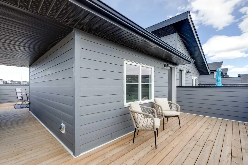 260 Rowley Way NW Calgary AB T3L 0H5