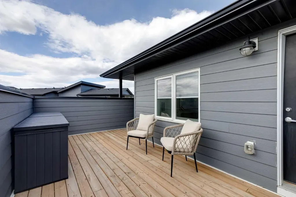 260 Rowley Way NW Calgary AB T3L 0H5