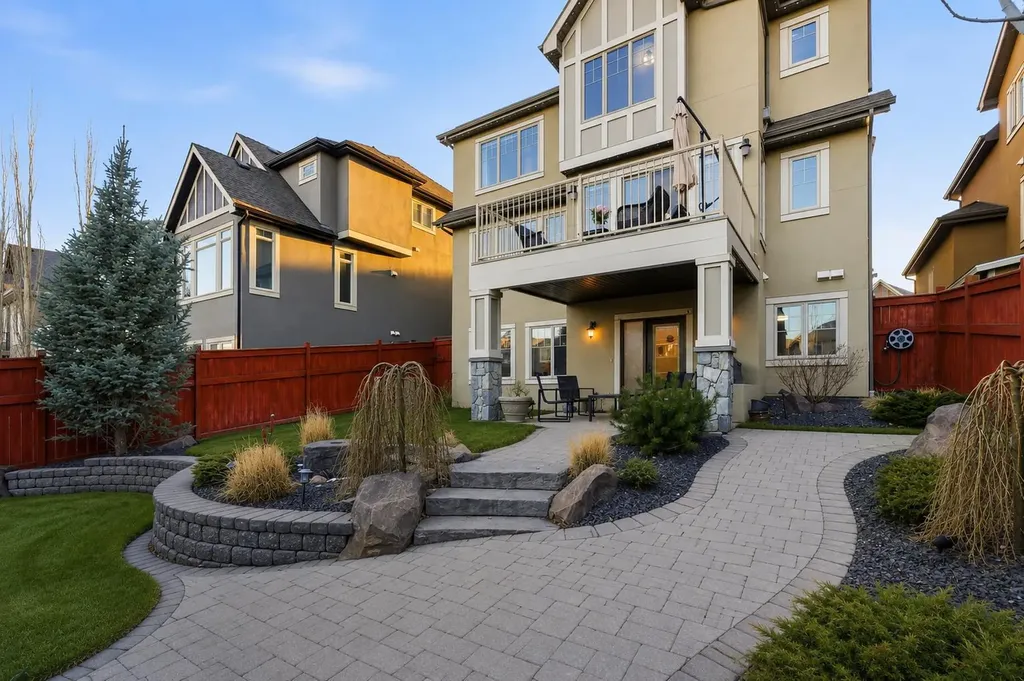 52 Aspen Summit Drive SW Calgary AB T3H 0E8