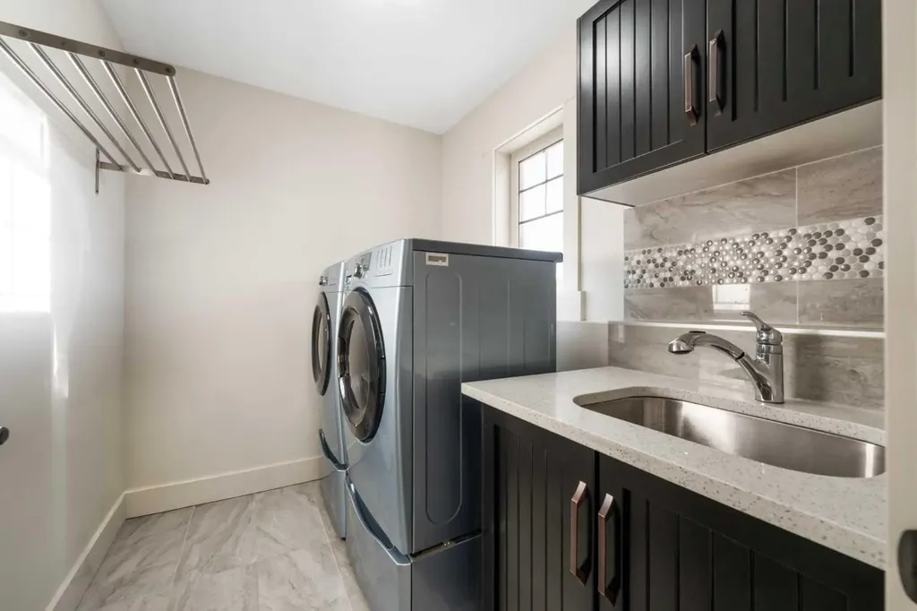 52 Aspen Summit Drive SW Calgary AB T3H 0E8