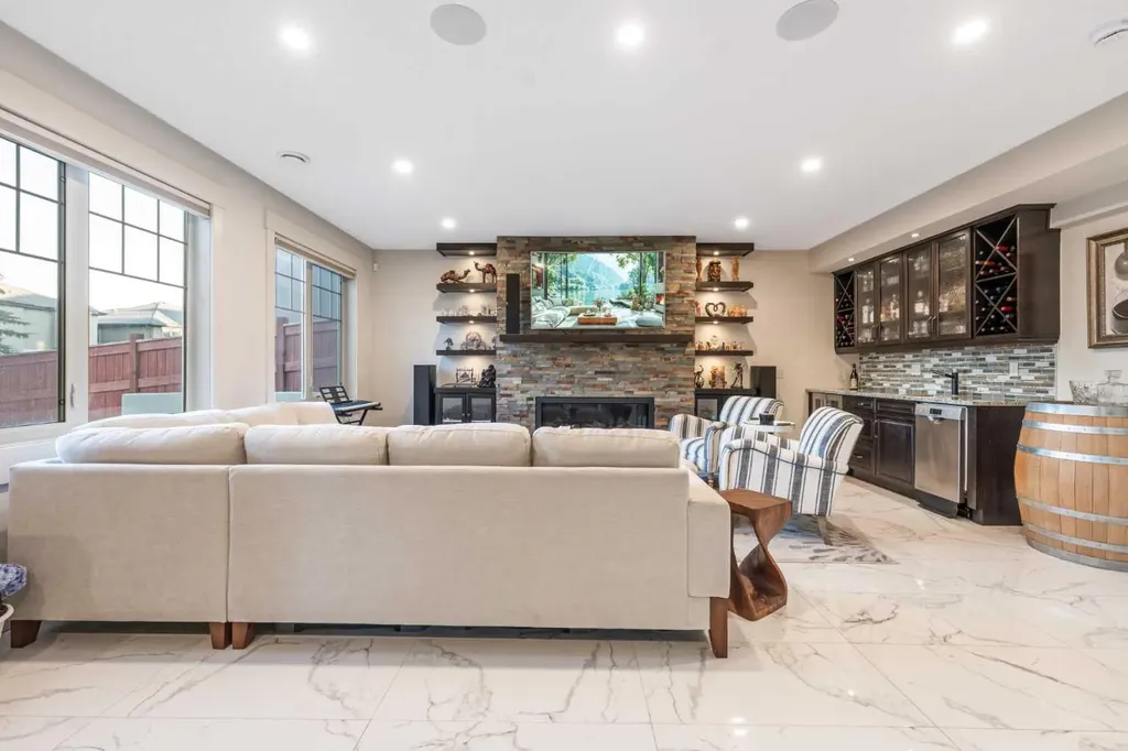 52 Aspen Summit Drive SW Calgary AB T3H 0E8