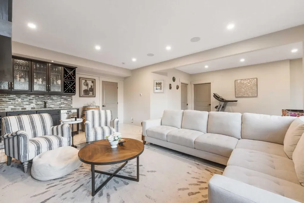 52 Aspen Summit Drive SW Calgary AB T3H 0E8