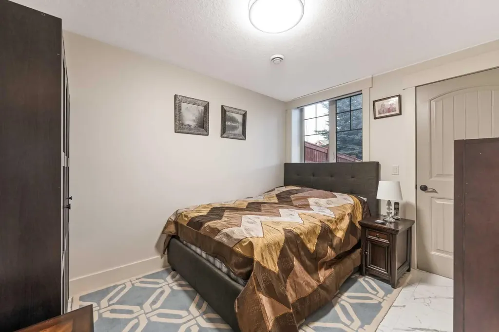 52 Aspen Summit Drive SW Calgary AB T3H 0E8