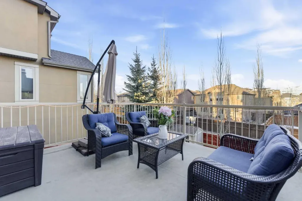 52 Aspen Summit Drive SW Calgary AB T3H 0E8