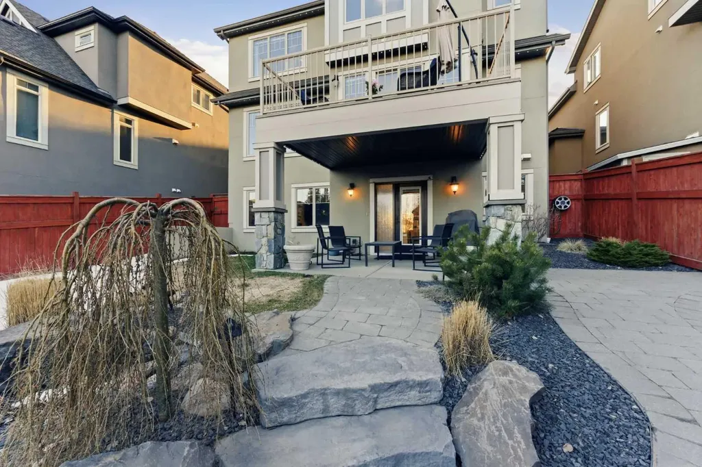 52 Aspen Summit Drive SW Calgary AB T3H 0E8