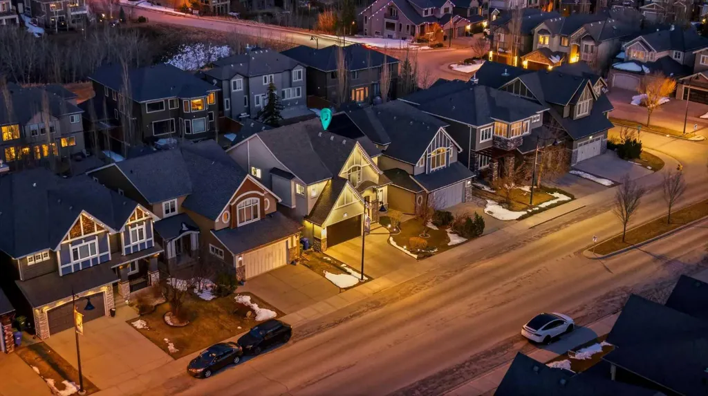 52 Aspen Summit Drive SW Calgary AB T3H 0E8