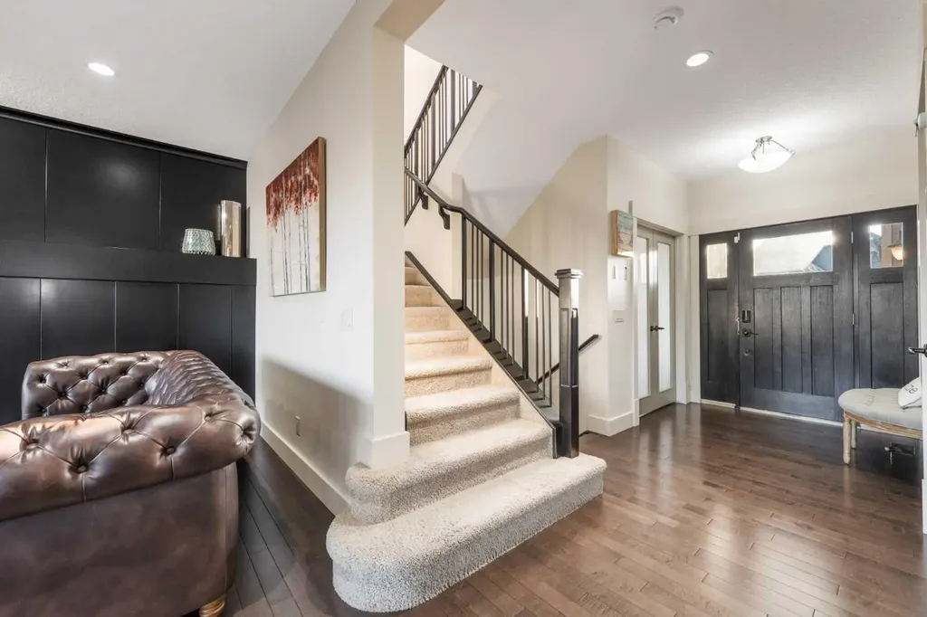 52 Aspen Summit Drive SW Calgary AB T3H 0E8