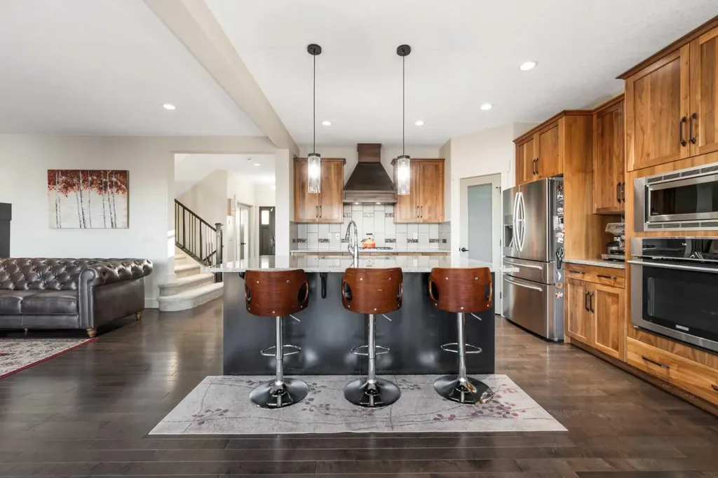 52 Aspen Summit Drive SW Calgary AB T3H 0E8